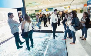 Exposição, conteúdo dirigido e networking