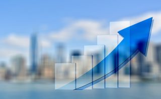 gráfico com seta para cima